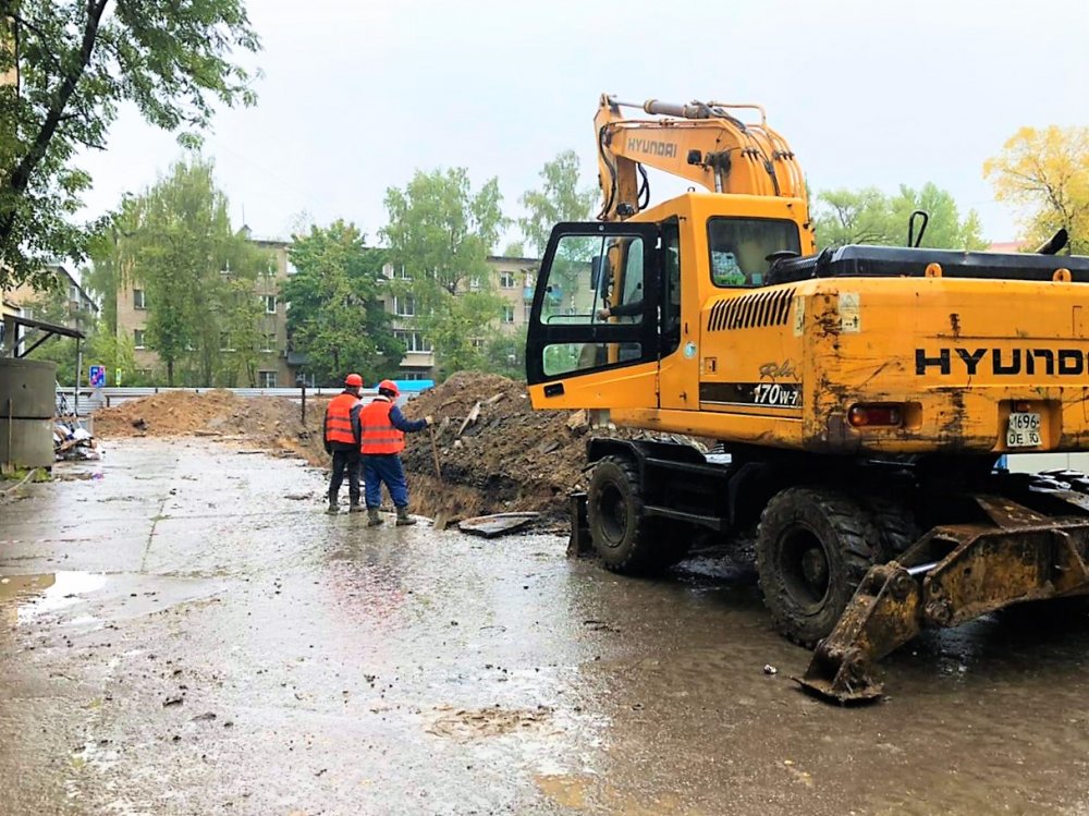 В Реутове продолжается строительство пристройки к городской поликлинике