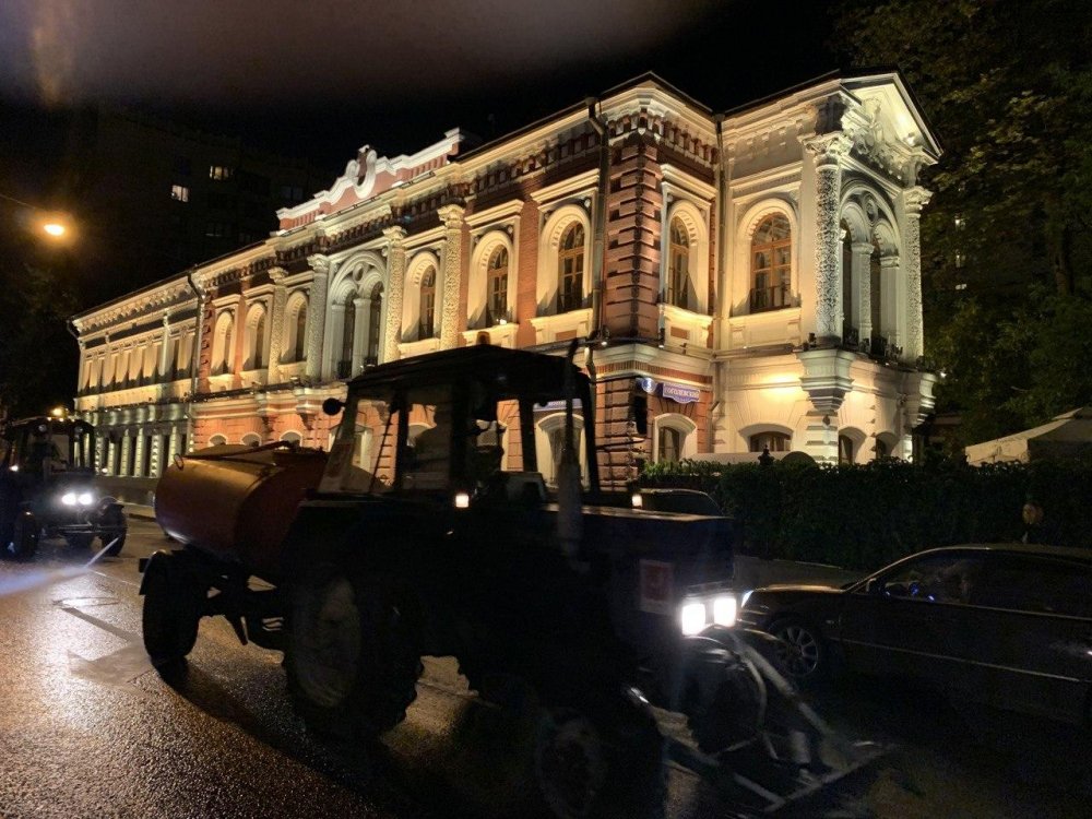 В Москве за год в 1,5 раза выросло число сделок с премиальным жильем
