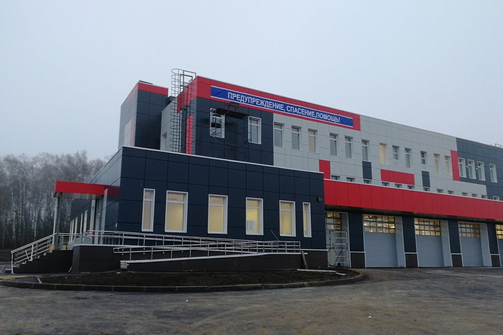 Пожарное депо с тренировочной башней построили в Красной Пахре