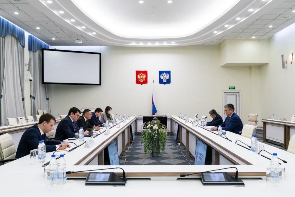 Глава Минстроя России провел встречу с Послом Узбекистана