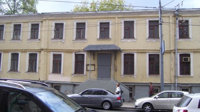 Палаты Римских-Корсаковых на Остоженке передвинут вглубь квартала